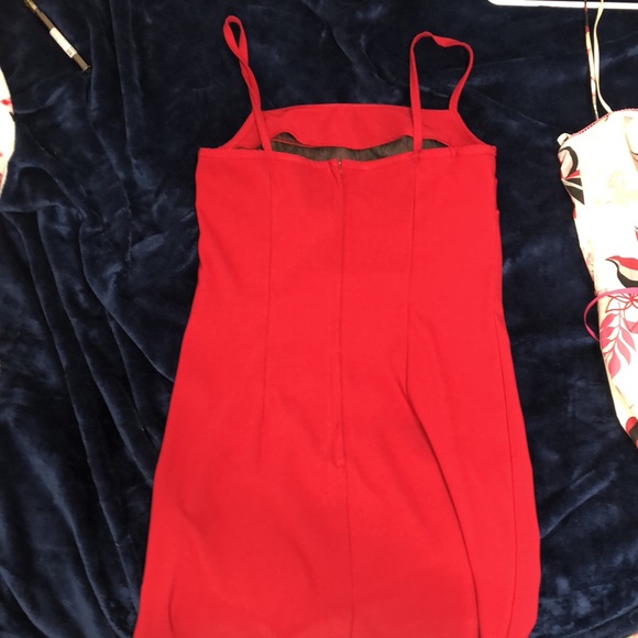 Classy Red dress - Picture 4 of 5